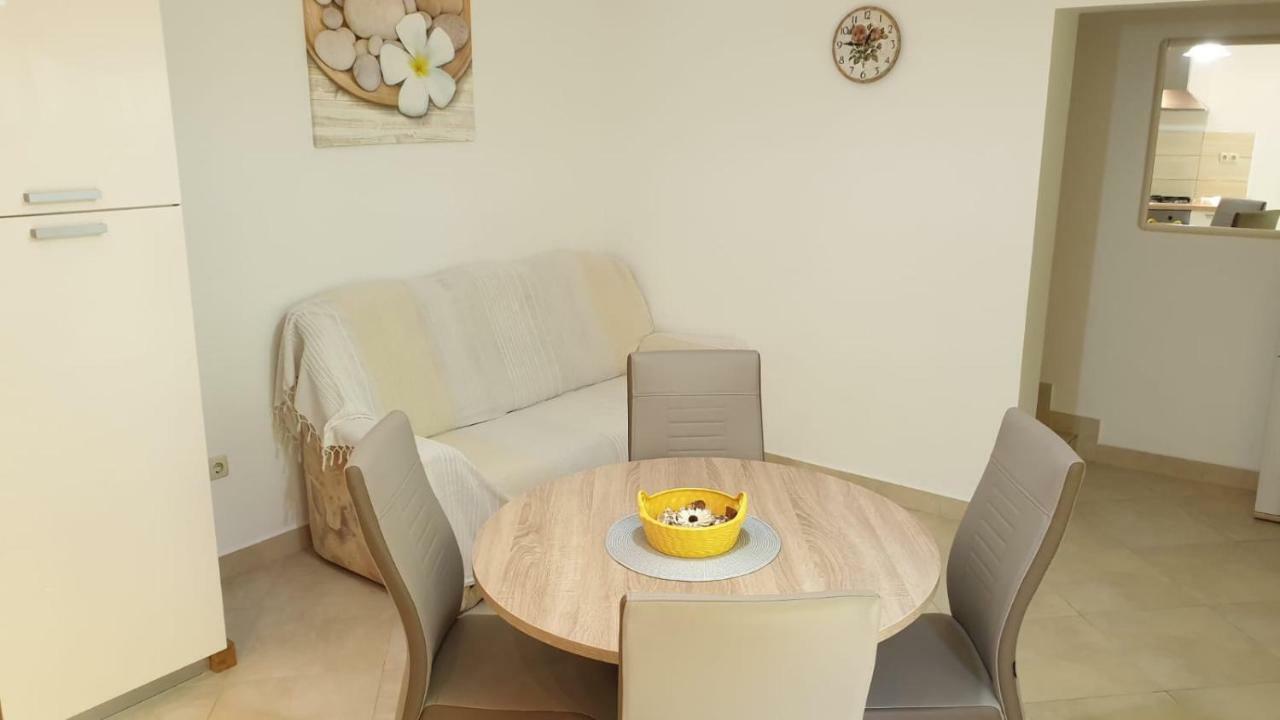 Apartmani Slavica Rab Town Extérieur photo
