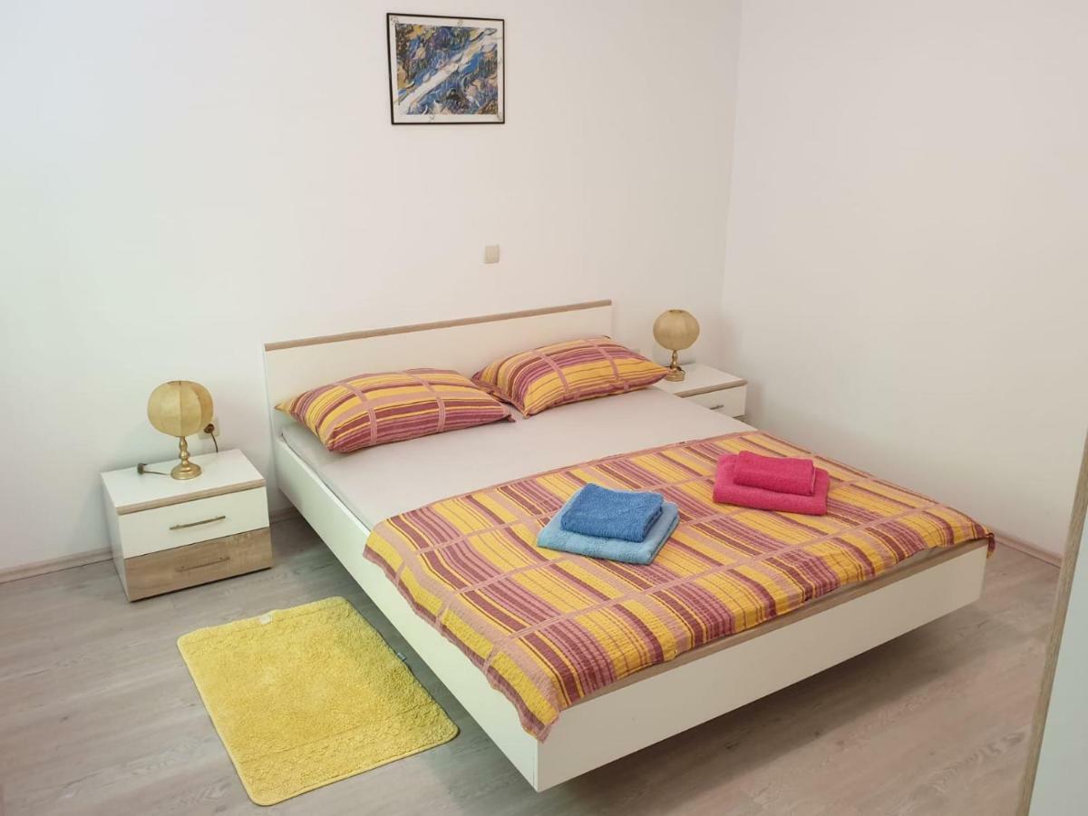 Apartmani Slavica Rab Town Extérieur photo